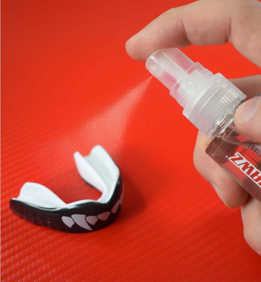 SAFEJAWZ® Mouthguard Disenfectant Spray